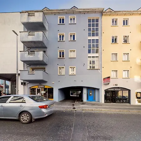 Eyre Square Double *