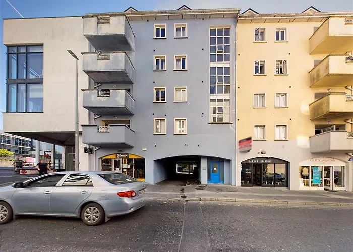 Eyre Square Double *